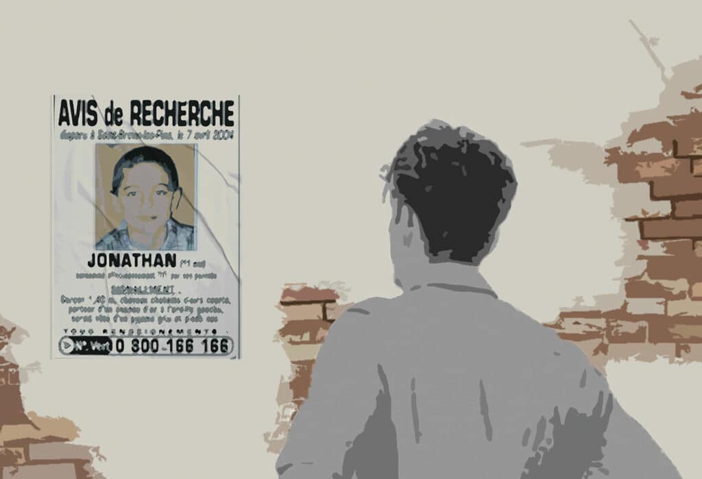 La famille de l’enfant a placardé des affiches partout en ville, tout comme les militaires. Peut-être un témoin détient-il, sans le savoir, la clé de l’enquête... (Illustration: J. Sasson / L'Essor)