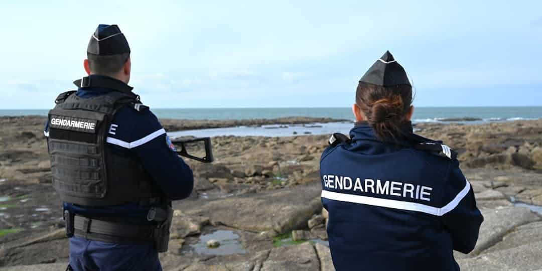 <i class='fa fa-lock' aria-hidden='true'></i> [REPORTAGE] Avec les gendarmes de la Manche, mobilisés face à la « marée blanche » de cocaïne sur le littoral du Cotentin