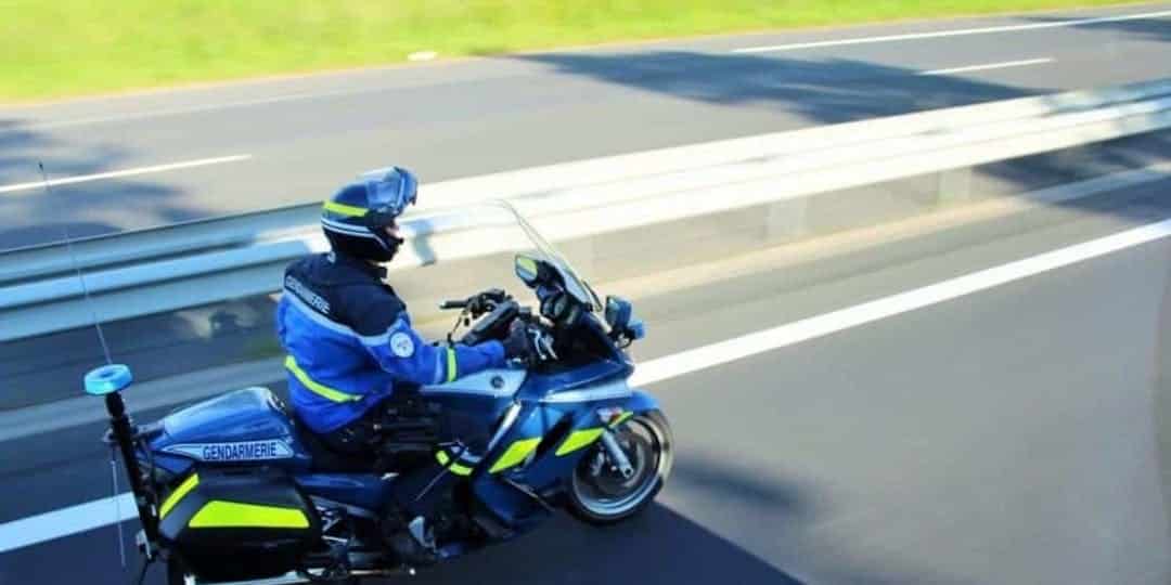 Un gendarme motocycliste blessé dans un accident à Bourges pendant une course-poursuite