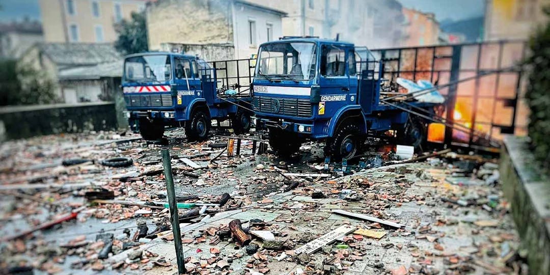 <i class='fa fa-lock' aria-hidden='true'></i> Violences en Corse : des manifestants tentent de s’introduire dans la brigade de gendarmerie de Porto-Vecchio