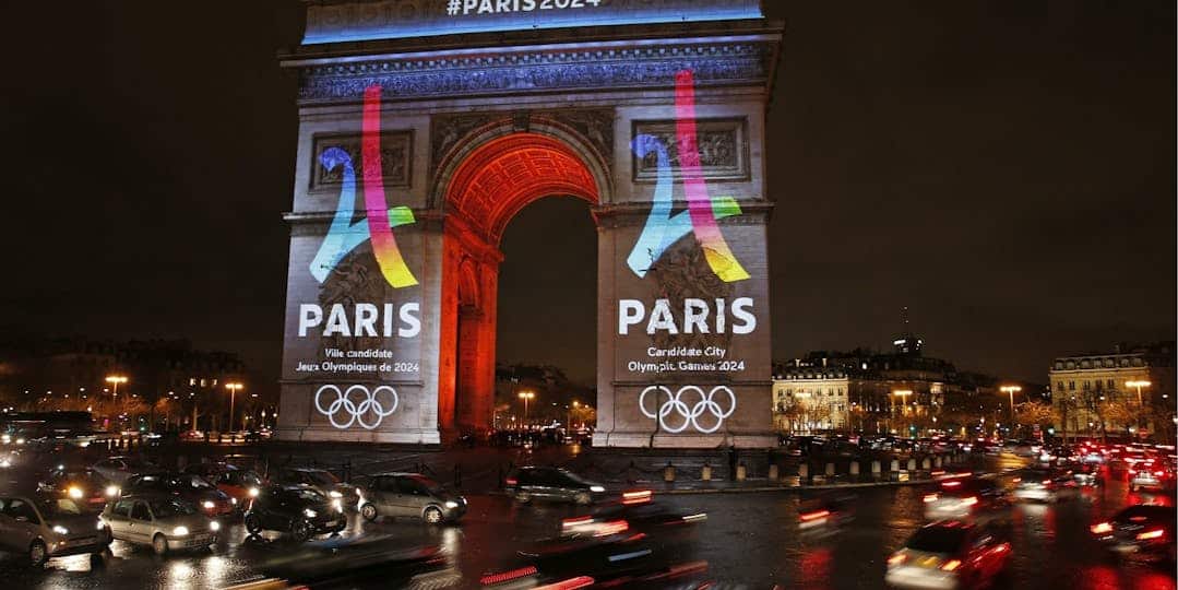 Avant les JO-2024, la chasse aux faux taxis parisiens