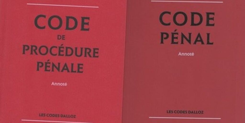 Le Code pénal français, tout comme le Code de procédure pénale, a été créé sous Napoléon Bonaparte. Il a été promulgué pour la première fois en 1810.