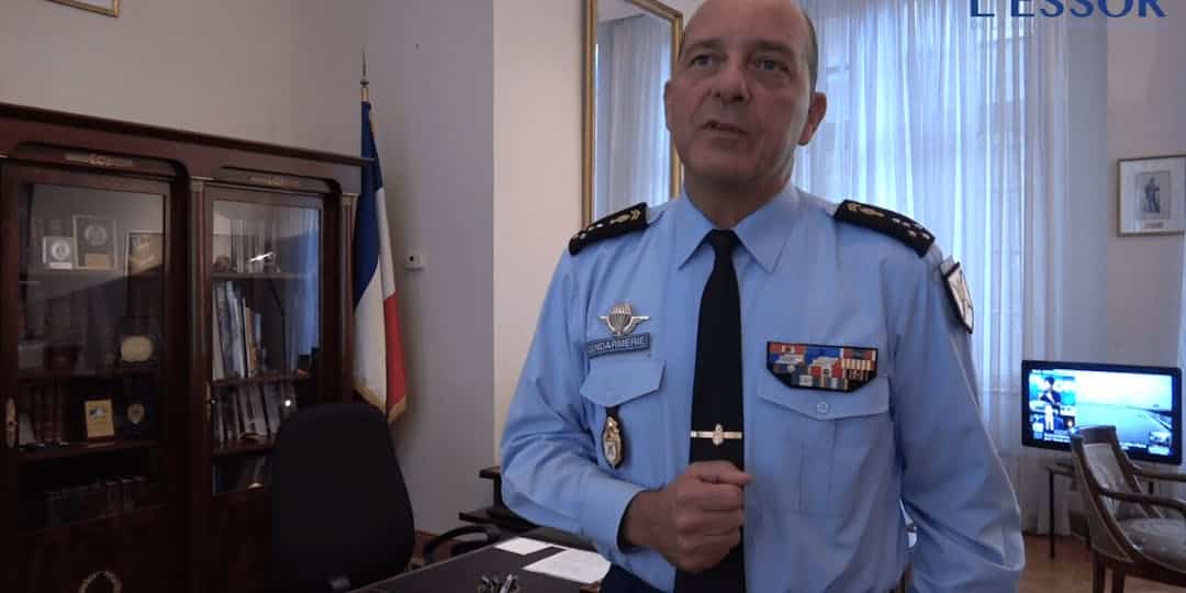 <i class='fa fa-lock' aria-hidden='true'></i> Un prix littéraire pour le général de gendarmerie David Galtier