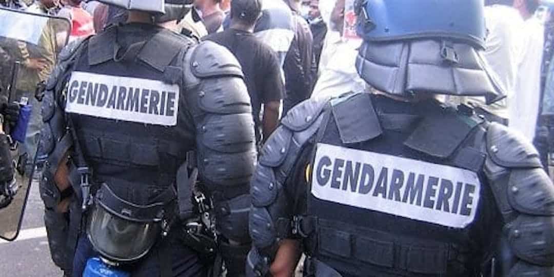 <i class='fa fa-lock' aria-hidden='true'></i> Un gendarme mobile sérieusement blessé par balle en Guadeloupe 