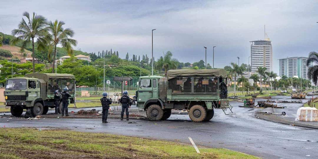 Nouvelle-Calédonie: trois hommes ayant participé aux émeutes condamnés à de la prison ferme