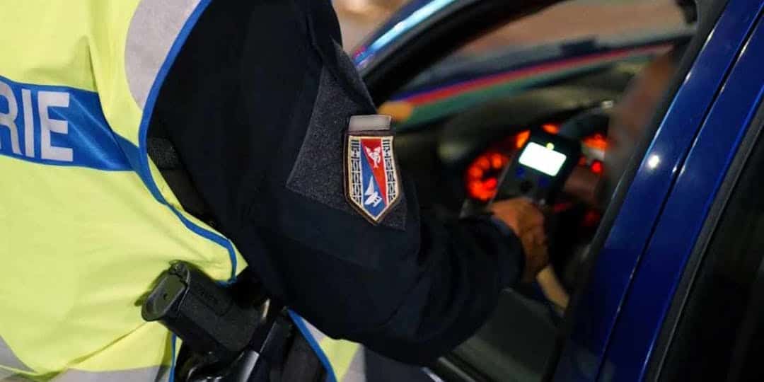 <i class='fa fa-lock' aria-hidden='true'></i> La Foa : Un conducteur mis en examen pour tentative de meurtre sur un gendarme