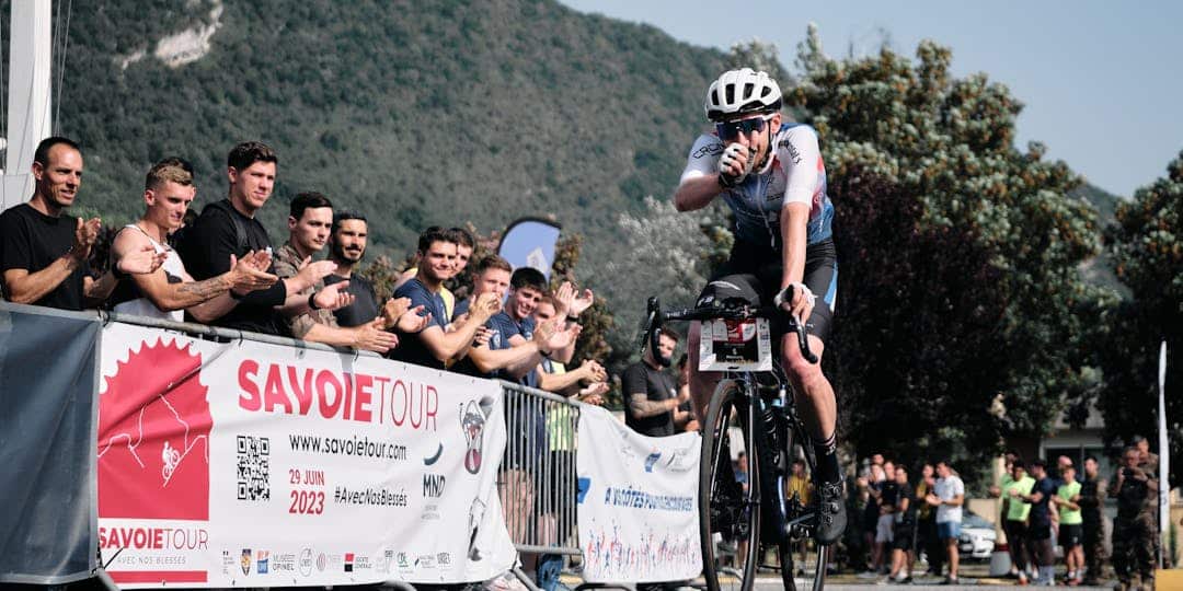 Cyclisme : un gendarme termine en tête de l’Ultra Savoie Tour et signe un exploit hors du commun