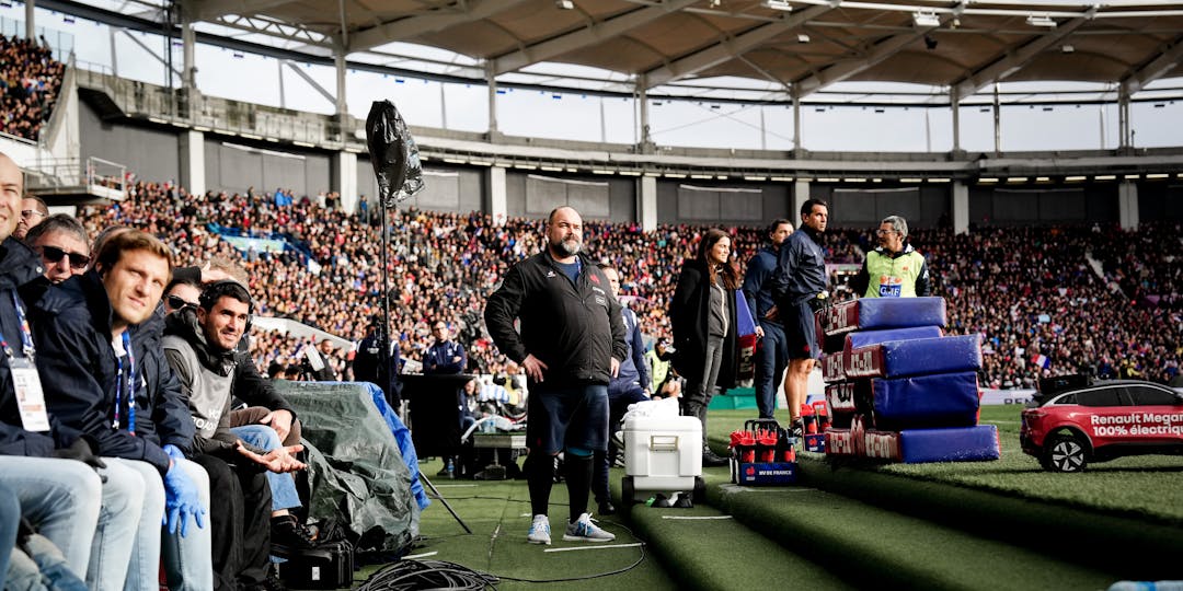 Un gendarme intendant du XV de France durant la Coupe du monde de rugby