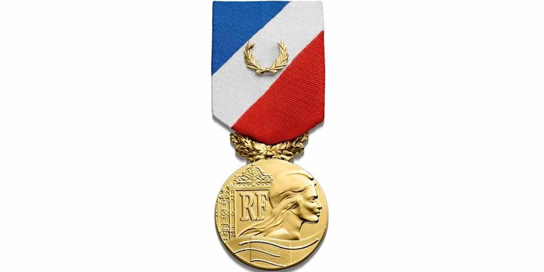 Médaille de la sécurité intérieure (or) pour trois gendarmes morts en service