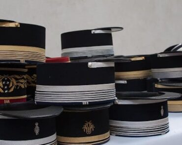 képis d'officiers de gendarmerie (photo d'illustration)