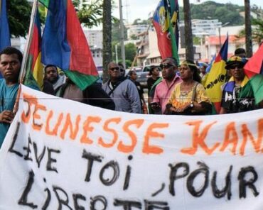 « Chef, pour la Nouvelle-Calédonie, que fait-on ? »…