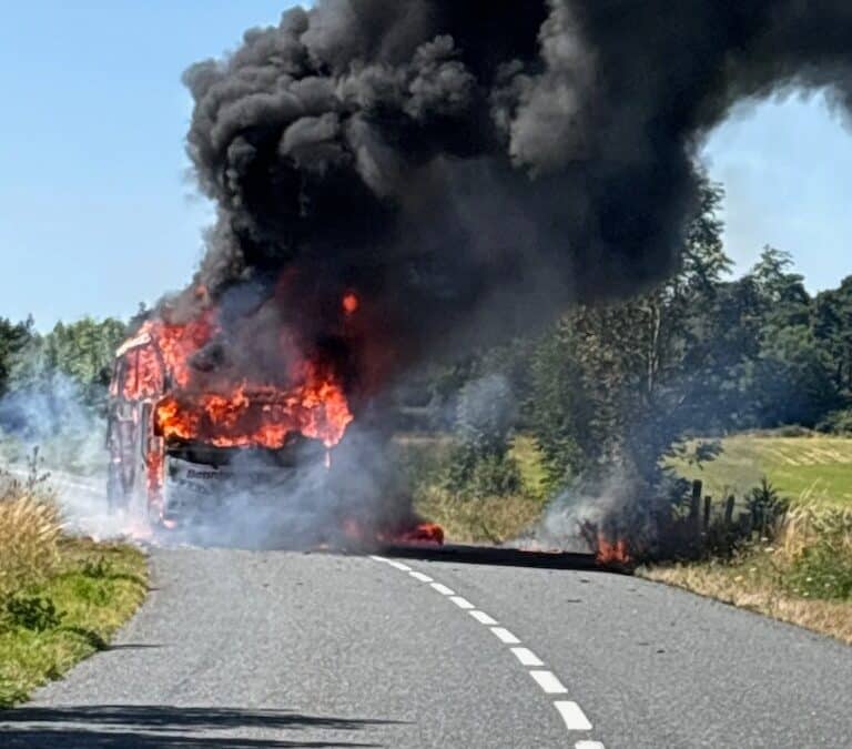 Ils sauvent des flammes des touristes allemands : trois gendarmes décorés