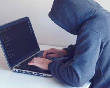 Le principal suspect de la cyberattaque n'est autre qu'un ancien employé. (Photo d'illustration: Traveliving/Pexels)