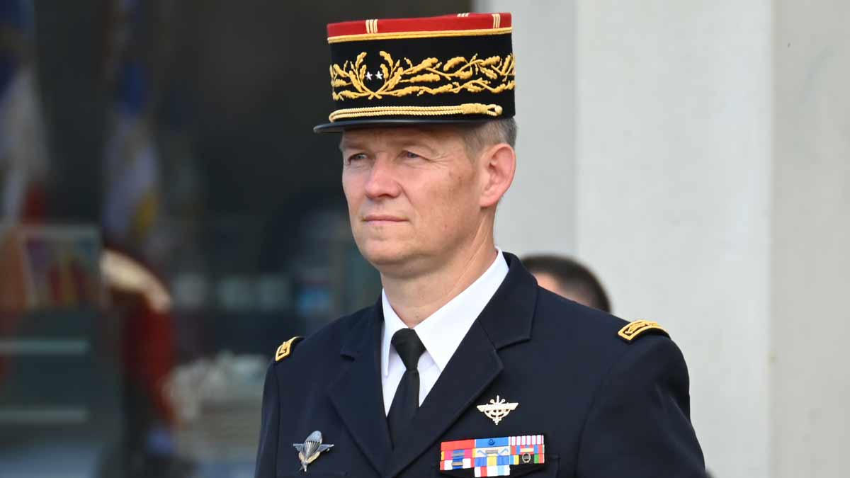 Une troisième étoile pour le commandant de la région de Normandie