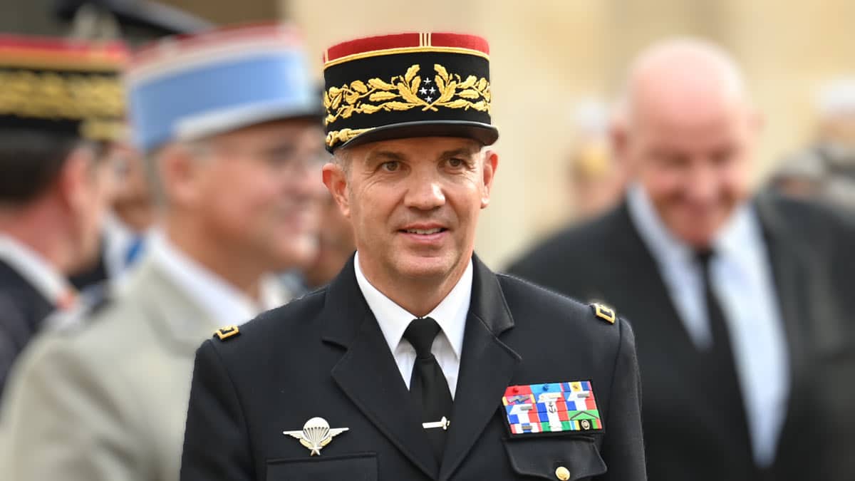 <i class='fa fa-lock' aria-hidden='true'></i> Nomination surprise du général Dubuis comme inspecteur général des armées – gendarmerie