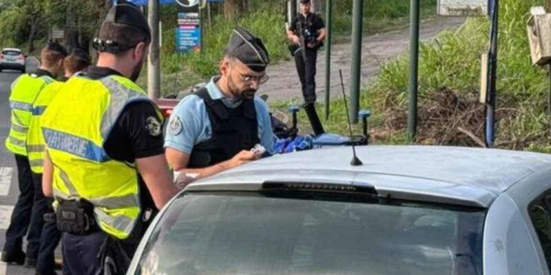 Face à un bilan de sécurité routière marqué par une forte mortalité, les gendarmes de Guadeloupe multiplient les contrôles, y compris la nuit et pendant les weekends. (Photo: Gendarmerie de Guadeloupe)