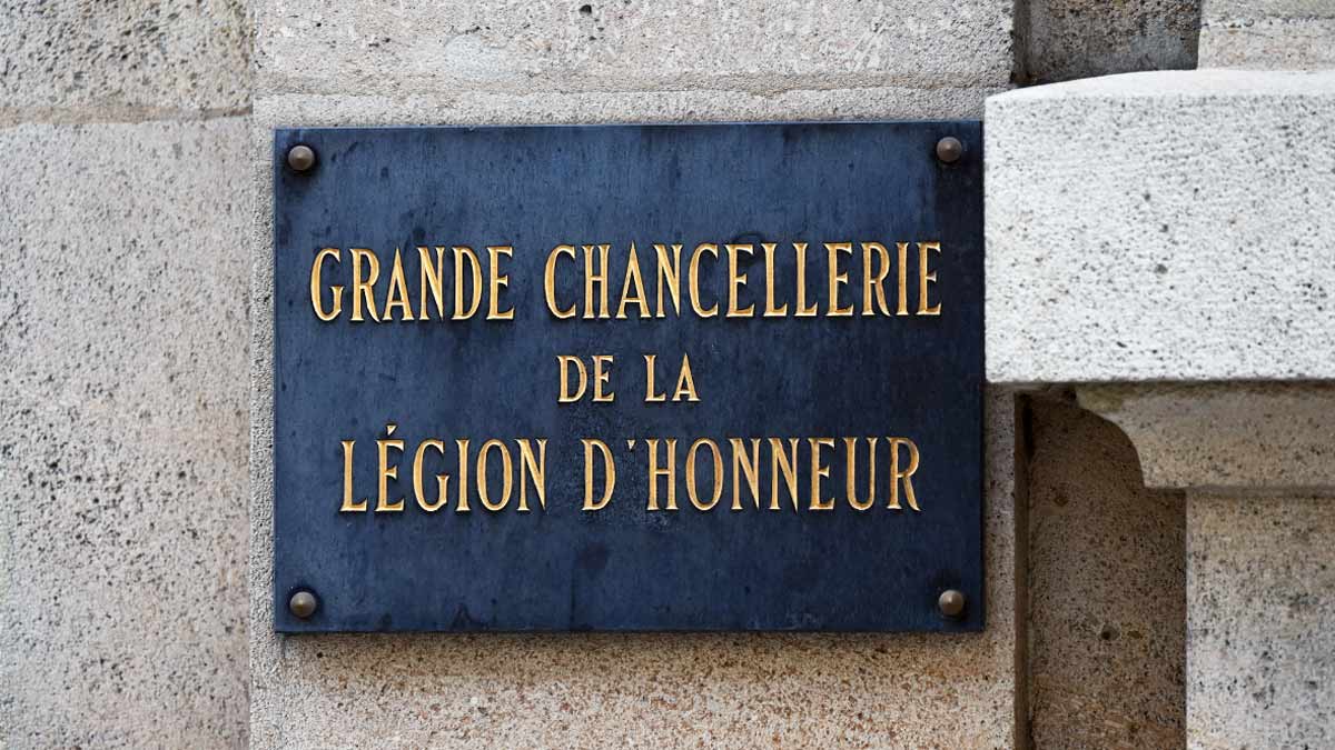 Trois anciens hauts responsables de France Telecom privés définitivement de la Légion d’honneur