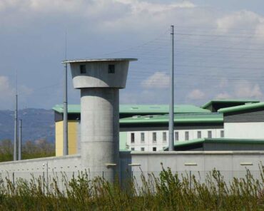 En avril 2025, pendant plusieurs jours, des prisons, établissements et agents de l'Administration pénitentiaire avaient été visés par des attaques. (Photo d'illustration: Celeda/WikimediaCommons)