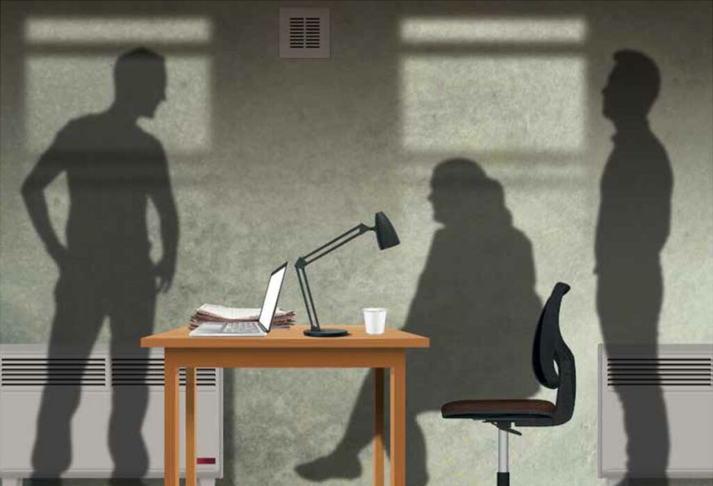 Interrogée sur sa grossesse cachée pour le deuxième enfant, Dominique Cottrez ne tarde pas à avouer aux gendarmes avoir été enceinte à plusieurs reprises. (Illustration: F.Mayot / L'Essor)