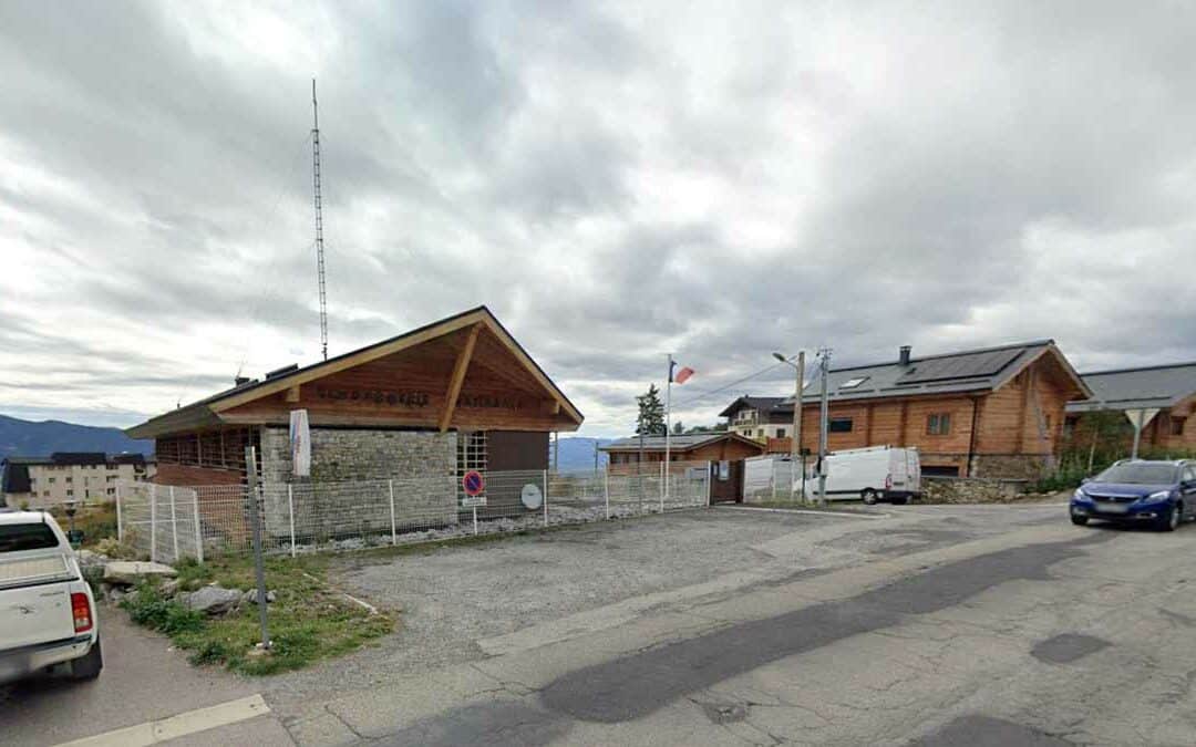 Deux gendarmes attaqués par un gardé à vue à Font-Romeu