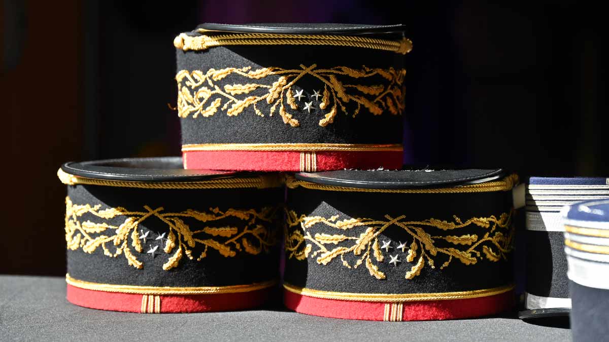 Nouveaux maintiens en 1ère section pour des officiers généraux