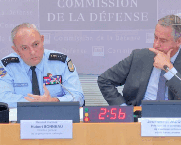 Le général d'Armée Hubert Bonneau lors de son audition par la commission de la défense de l'Assemblée nationale dans le cadre de l'examen du budget 2026. (Capture AN)
