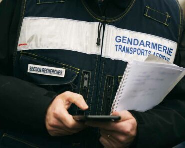 Un enquêteur de la Section de recherches des transports aériens (SRTA). (Photo d'illustration: B.Lapointe/Gendarmerie)