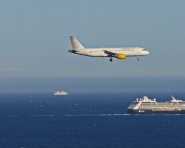 Les trafiquants utilisaient à la fois les vecteurs aérien, (avec des mules) et maritime (avec le fret) pour acheminer les stupéfiants jusqu'à La Réunion. (Photo d'illustration: PxHere)