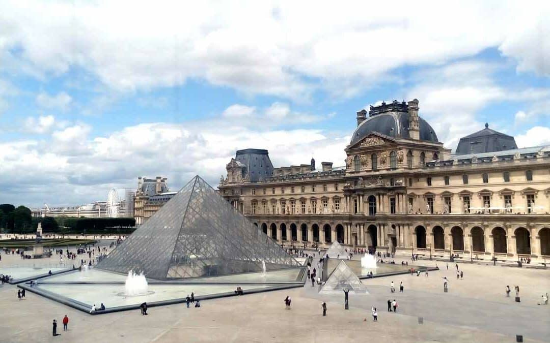 Des petites églises de campagne au Musée du Louvre, la sécurité des biens culturels en question
