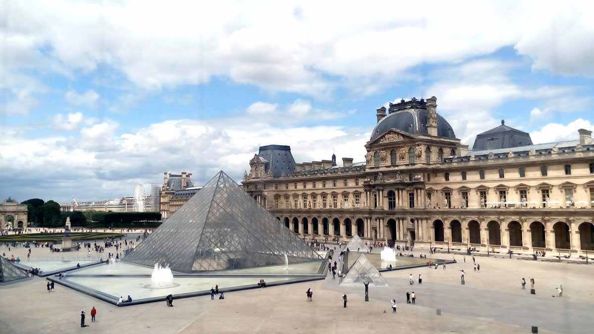 Des petites églises de campagne au Musée du Louvre, la sécurité des biens culturels en question Des petites églises de campagne au Musée du Louvre, la sécurité des biens culturels en question