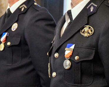 Des gendarmes fraichement décorés de la Médaille de la sécurité intérieure (MSI). (Photo d'illustration: Préfecture du Calvados)