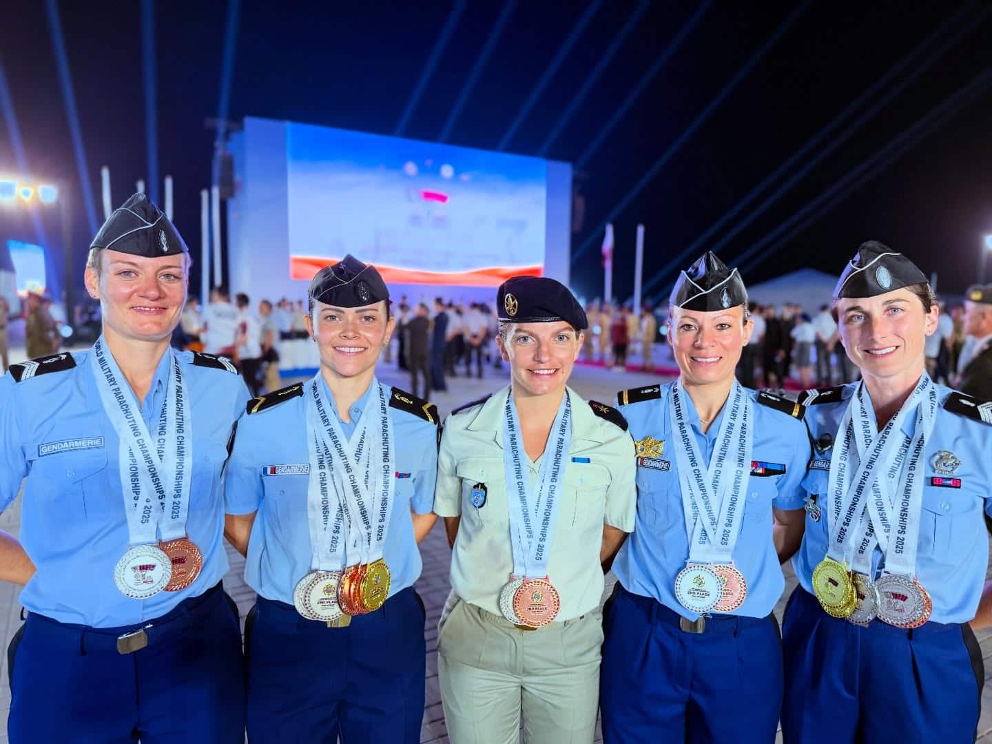 Razzia de médailles pour les gendarmes aux Mondiaux militaires de parachutisme Razzia de médailles pour les gendarmes aux Mondiaux militaires de parachutisme