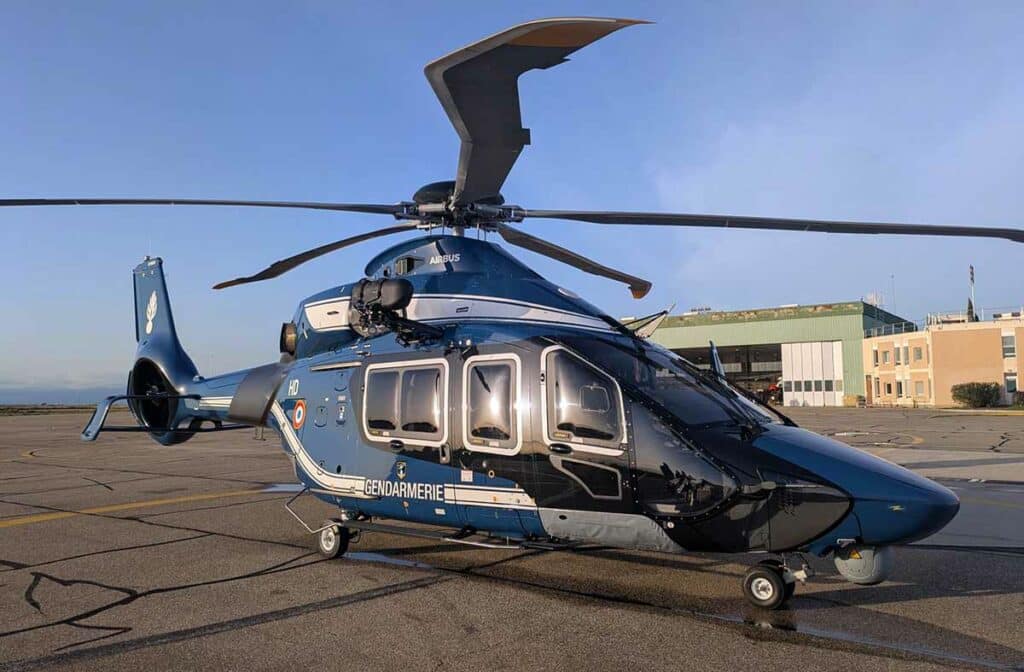 Le premier hélicoptère H160 de la Gendarmerie, lors de sa cérémonie de remise officielle par Airbus Helicopters, le 16 décembre 2025, à Marignane (Bouches-du-Rhône). (Photo: GB E.Espinal/FAGN)