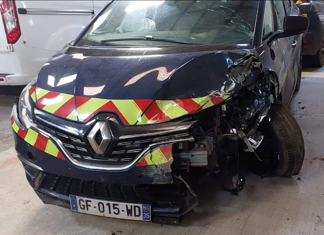 Finistère : sept gendarmes blessés lors d’une course-poursuite avec un véhicule volé Finistère : sept gendarmes blessés lors d’une course-poursuite avec un véhicule volé