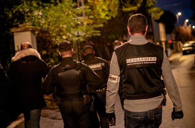 Les gendarmes saisissent pour 5 millions d’euros de biens immobiliers d’un réseau criminel serbe