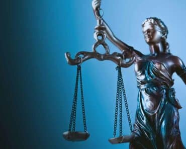 A nouveau condamné pour outrages et violences, le prévenu purgera la partie ferme de sa peine sous bracelet électronique. (Photo d'illustration: S.Bughdaryan/Unsplash)