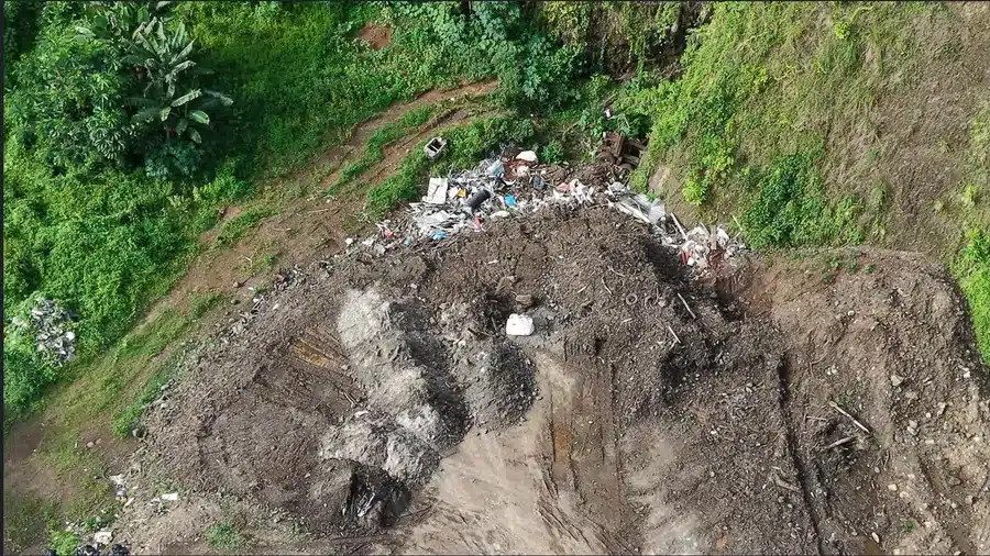 Le parquet de Papeete fait le tri des déchets dans la vallée de la Punaru&rsquo;u
