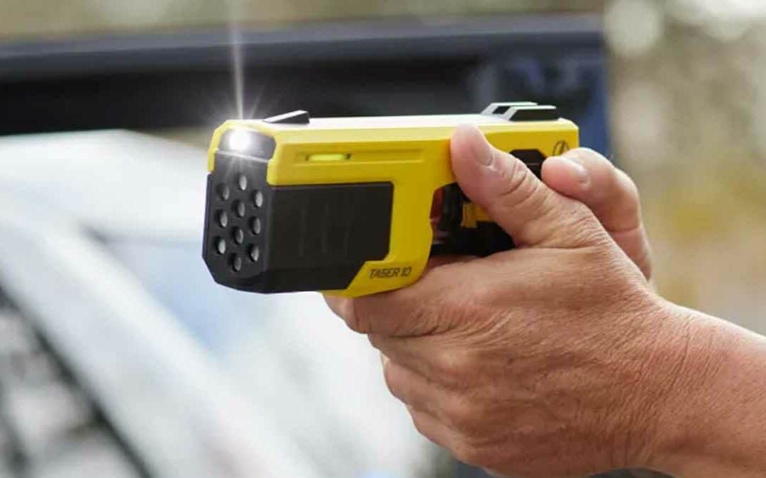 Les agents de sûreté SNCF et RATP autorisés à porter un pistolet à impulsions électriques à titre expérimental