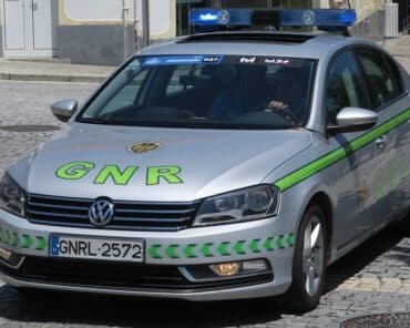 L'homme soupçonné d'avoir enlevé son fils, dont il a perdu la garde, vendredi en Aveyron, a été interpellé au Portugal après la diffusion d'un avis de recherches. (Photo d'illustration: nxr-at/WikimediaCommons)