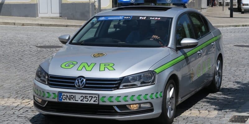 L'homme soupçonné d'avoir enlevé son fils, dont il a perdu la garde, vendredi en Aveyron, a été interpellé au Portugal après la diffusion d'un avis de recherches. (Photo d'illustration: nxr-at/WikimediaCommons)