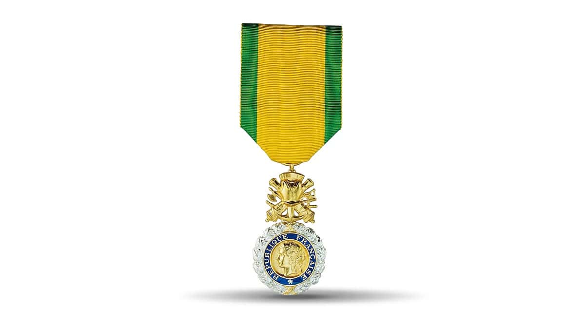 <i class='fa fa-lock' aria-hidden='true'></i> Médaille militaire pour plus de 700 sous-officiers de Gendarmerie