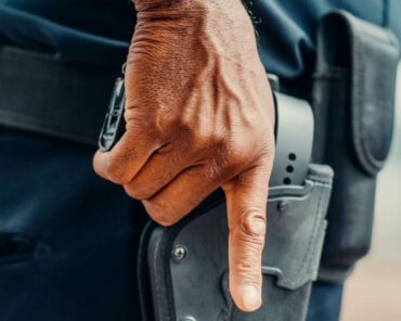 Guadeloupe : un gendarme tue un homme armé d’un couteau