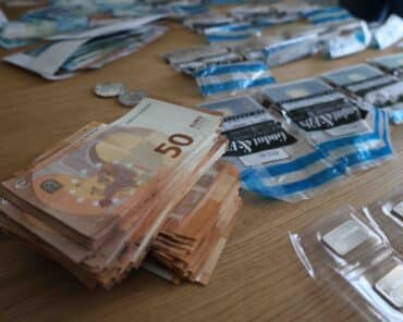 La brigade de recherche de Digne-les-Bains démantèle un mouvement sectaire et saisit près d&rsquo;un million d&rsquo;euros