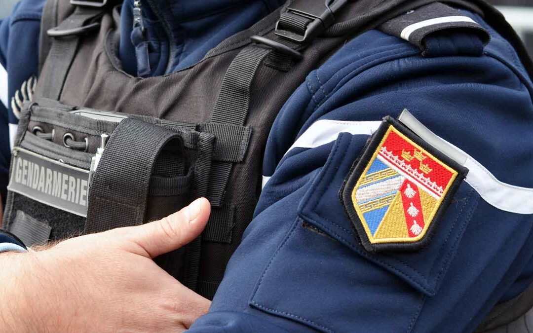 Un gendarme des Vosges tente de mettre fin à ses jours