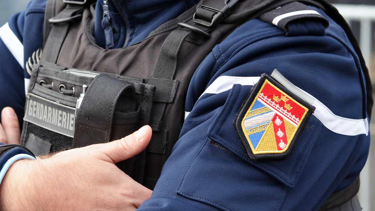 Un gendarme des Vosges tente de mettre fin à ses jours Un gendarme des Vosges tente de mettre fin à ses jours
