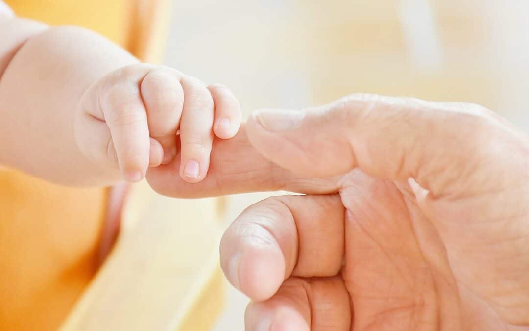 Congé supplémentaire de naissance : les militaires aussi concernés