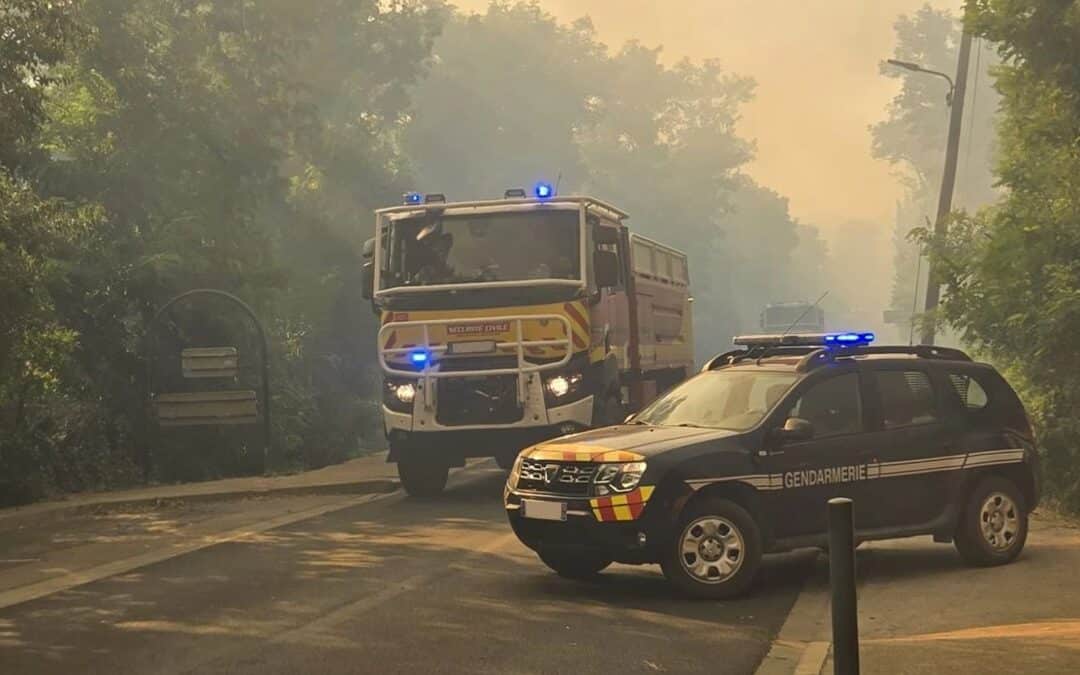 Pyrénées-Orientales : les gendarmes à pied d&rsquo;oeuvre pour sécuriser l&rsquo;incendie
